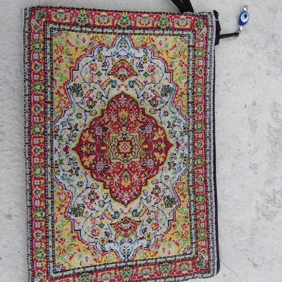 PERSIAN RUG DESIGN TAPESTRY POUCH NEW - Picture 2 of 2